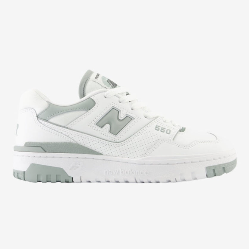 New Balance 550 “White/ Green Gum Sole”