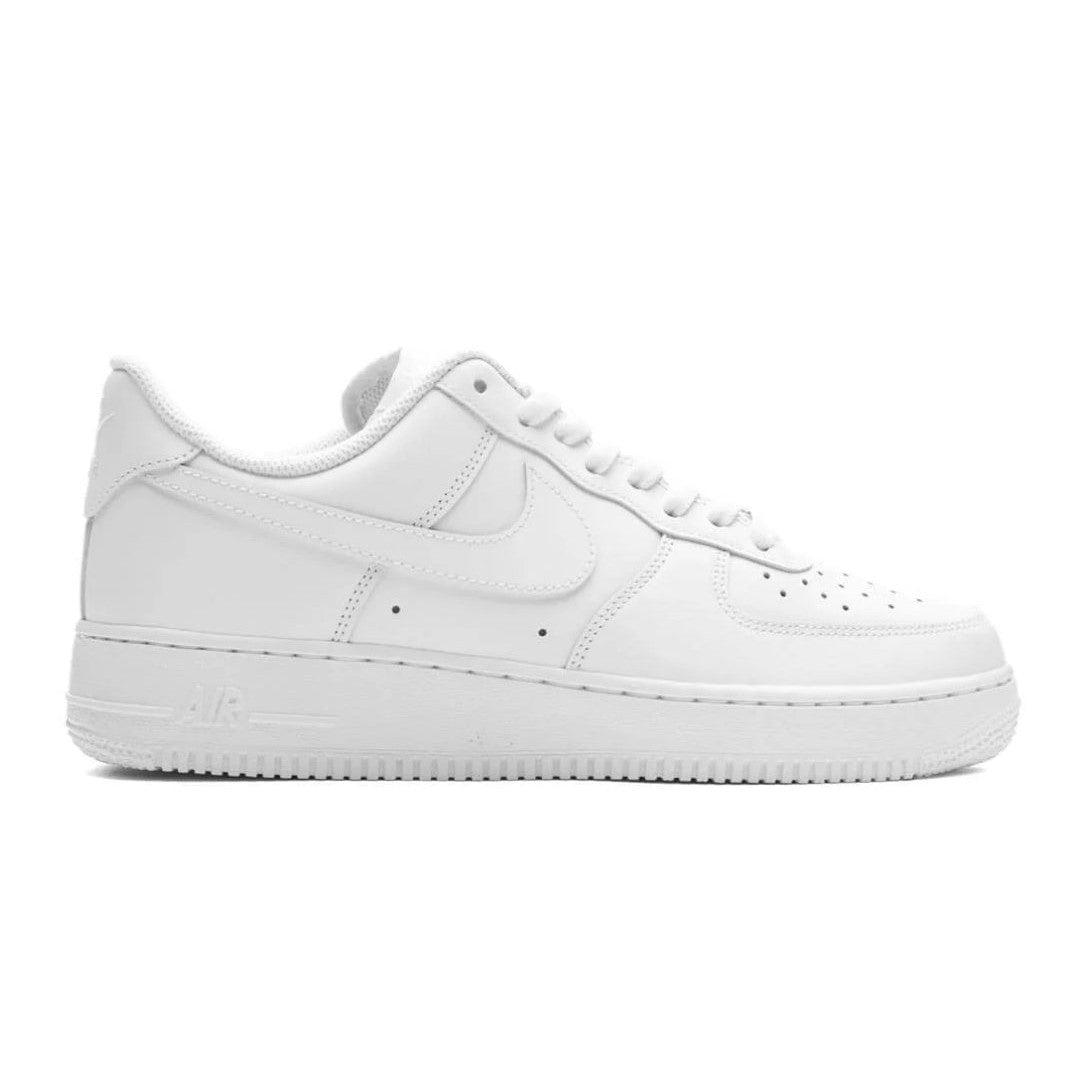 Nike Air Force 1 07 Triple White Footwear