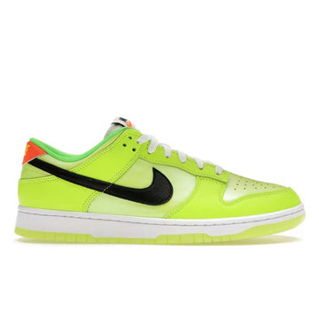 Nike Dunk Low SE “Splash Volt” 
