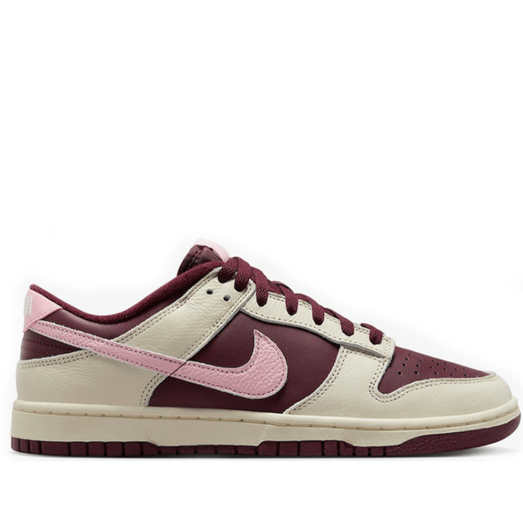 Nike Dunk Low "Valentines Day" Footwear