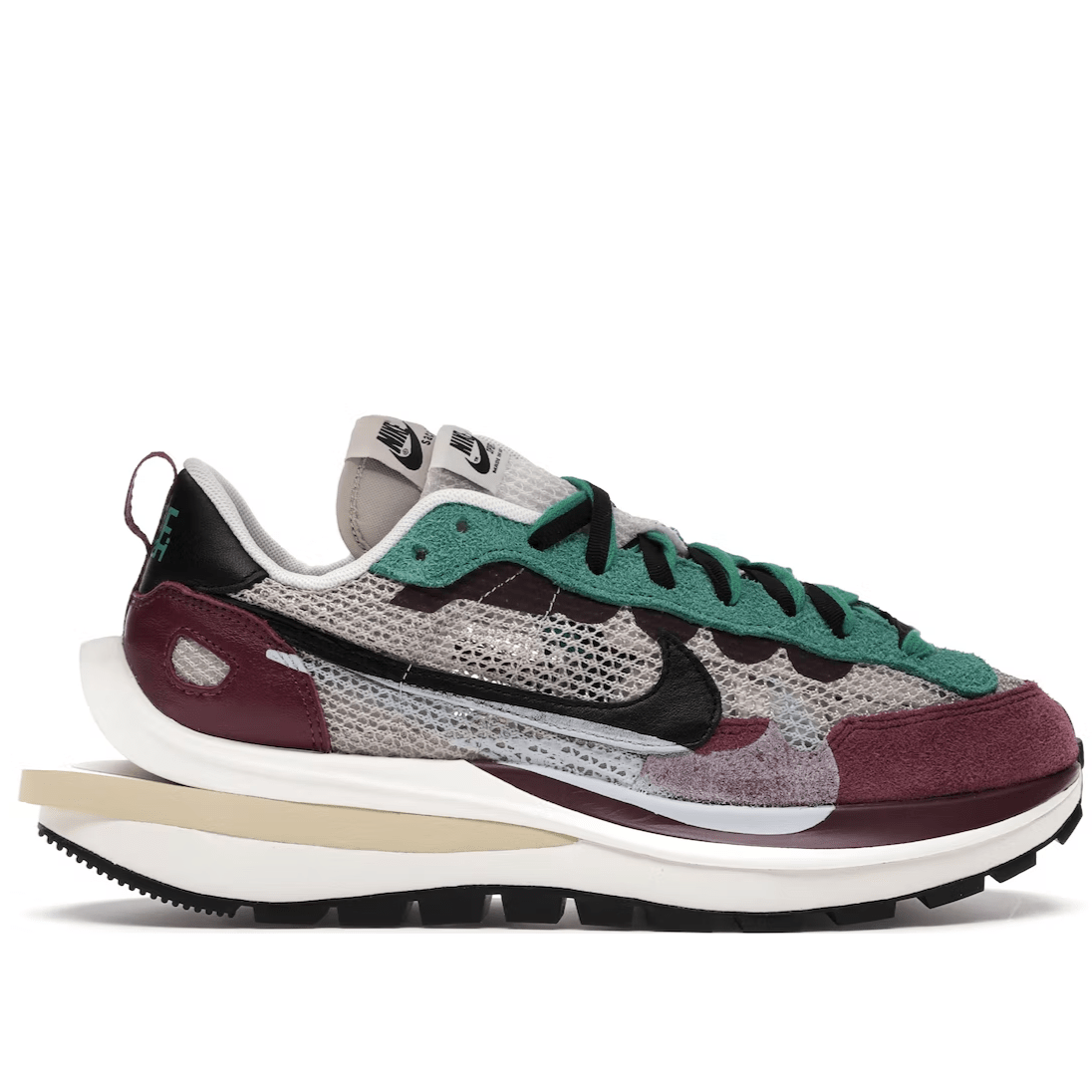 Nike Vaporwaffle x Sacai "Villain Red Neptune Green" Footwear